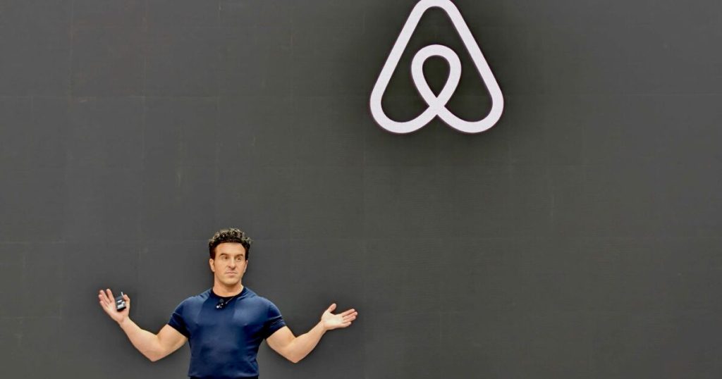 Airbnb quiere ser la superapp del turismo y desafía a Booking y Expedia
